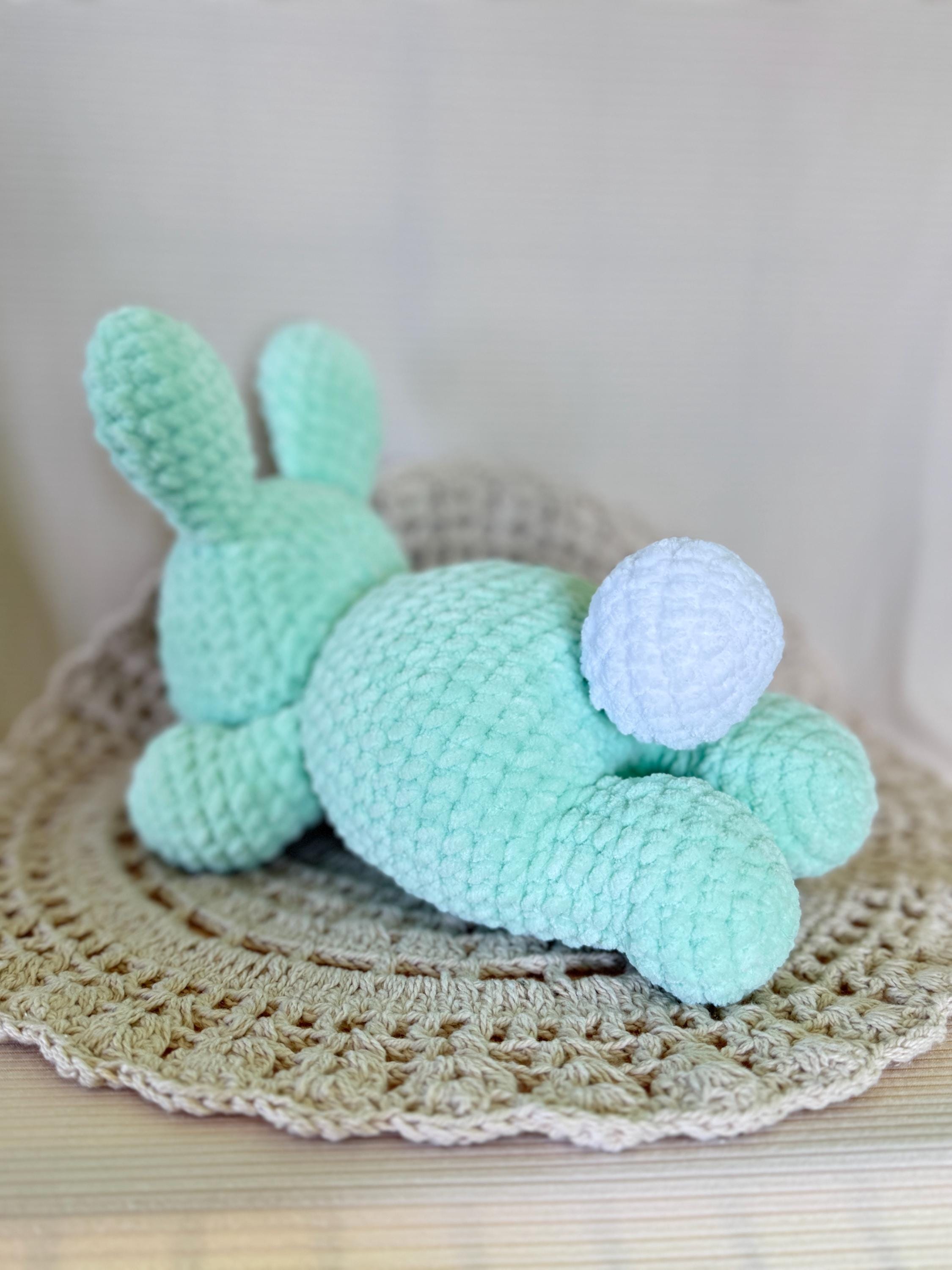 Crochet Clover the Bunny Amigurumi Pattern, Low Sew (Digital Download)