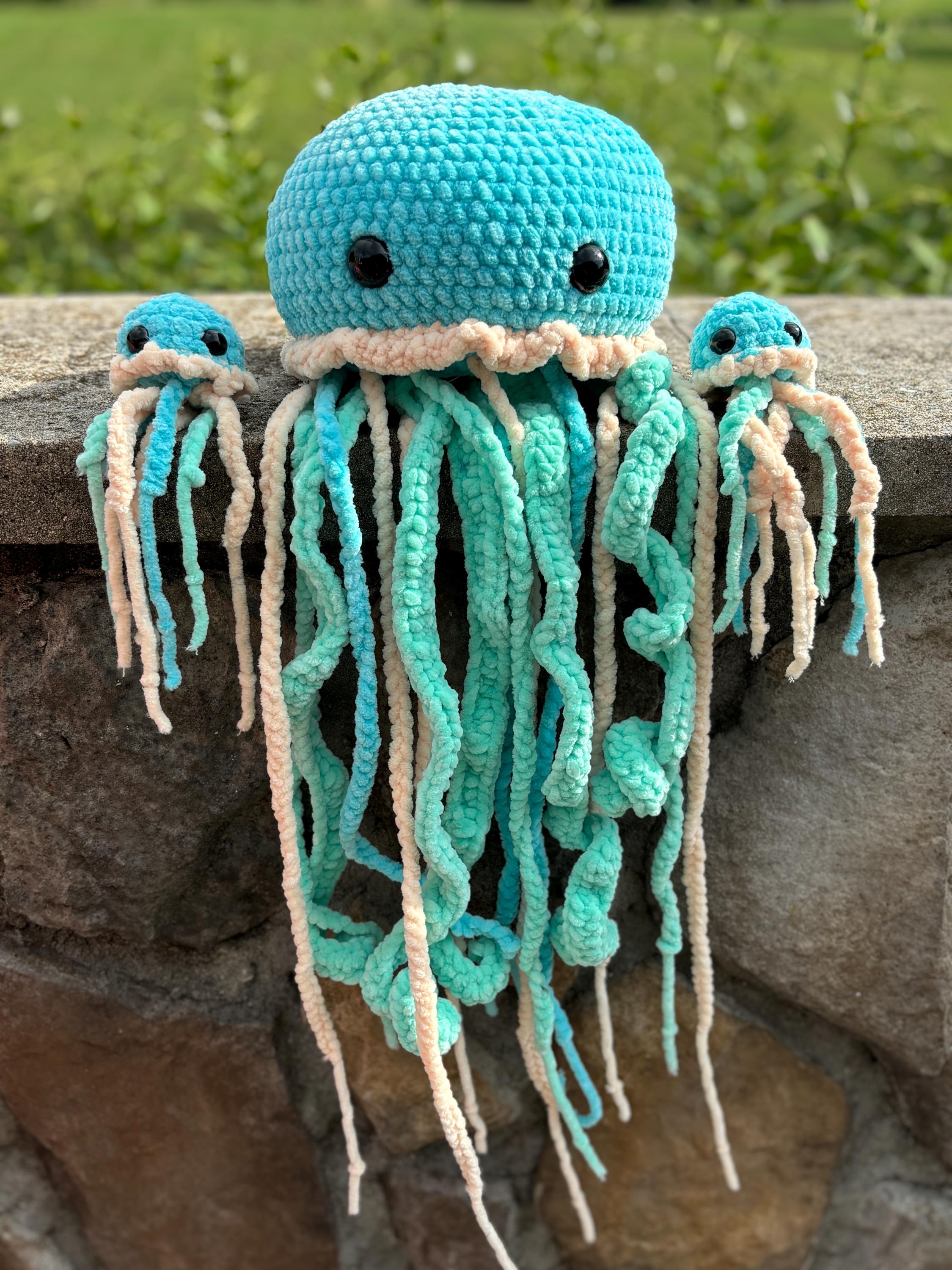 Jellyfish Crochet Plushie with Babies – Custom Color Stuffed Animal