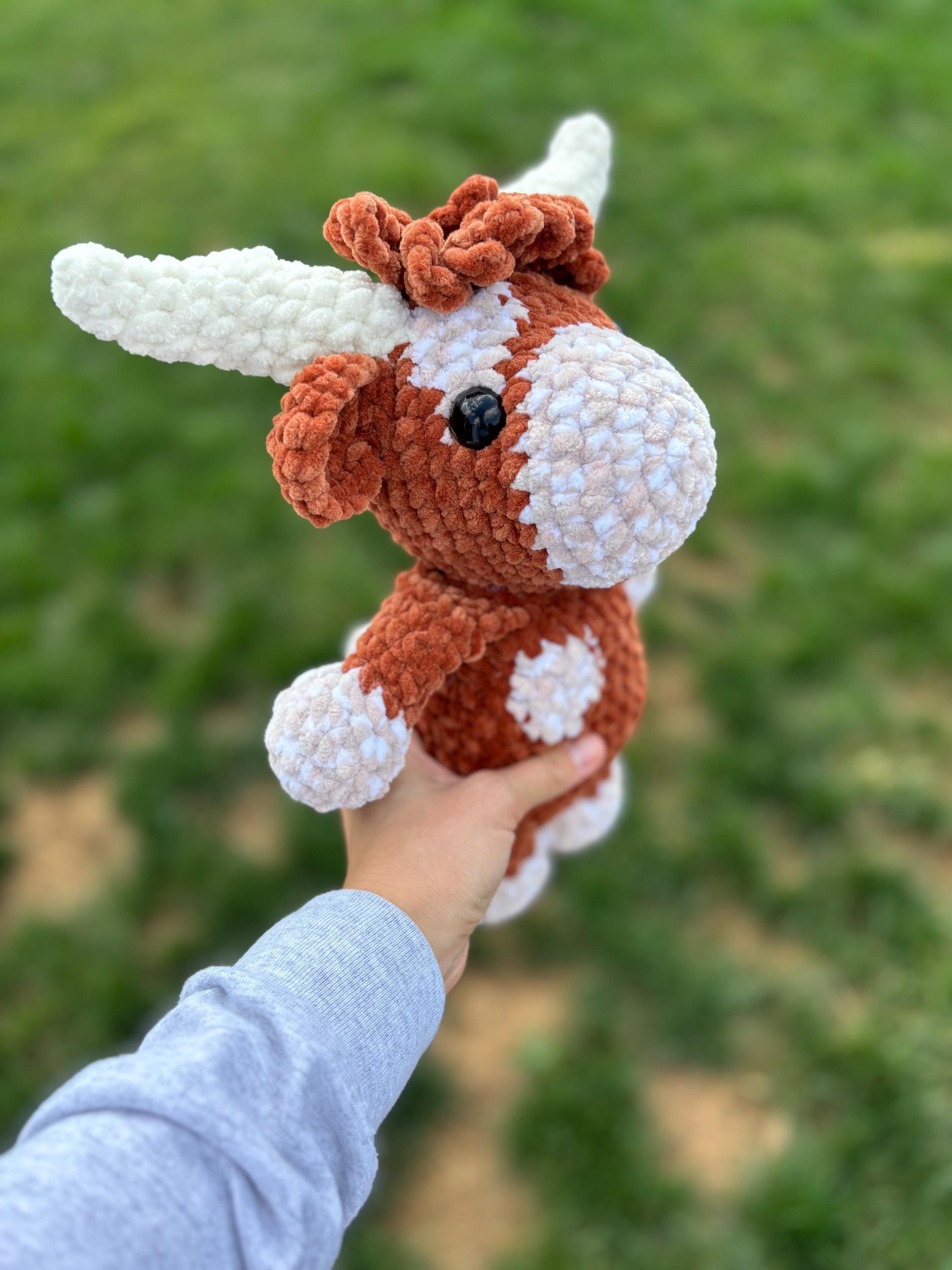 Highland Cow Crochet Plushie: Soft Stuffed Amigurumi